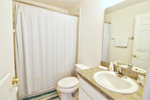331 Bridgewater Dr, Davenport, FL 33897 - bathroom featuring vanity and shower / bathtub combination with curtain