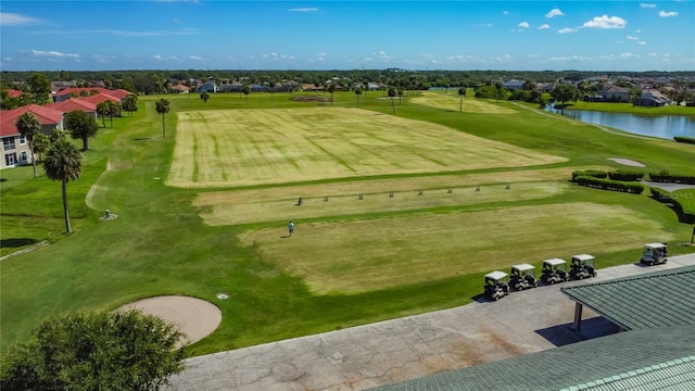 2530 The Oaks Blvd, Kissimmee, FL 34746 - aerial perspective of suburban area with a local golf course and a large body of water