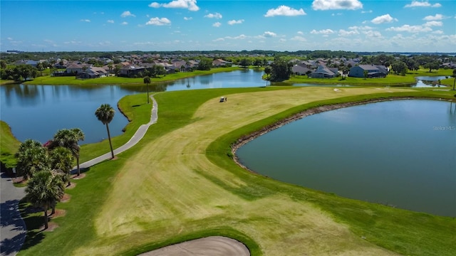 2530 The Oaks Blvd, Kissimmee, FL 34746 - aerial view of residential area featuring a nearby body of water and a golf club