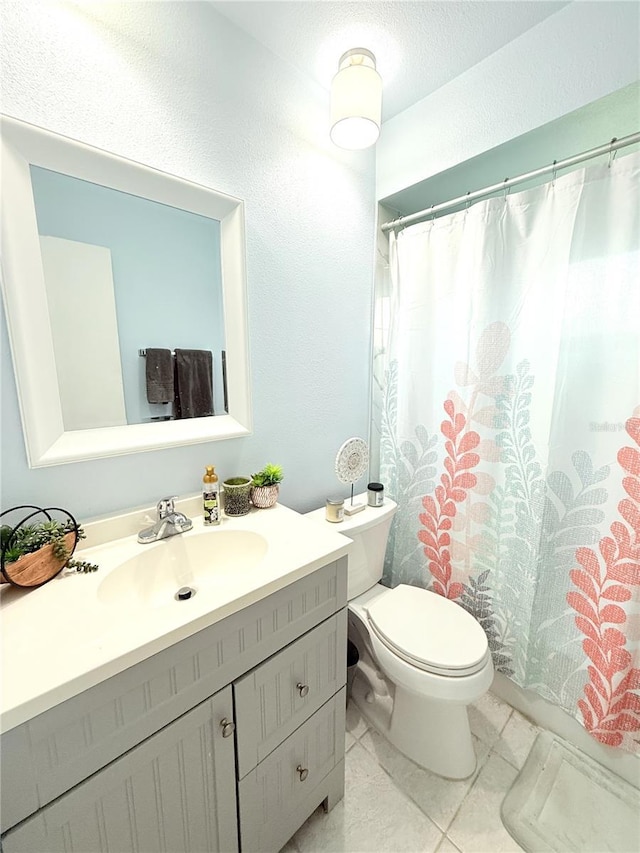 11310 Darlington Dr, Orlando, FL 32837 - bathroom with vanity, tile patterned floors, and a shower with curtain