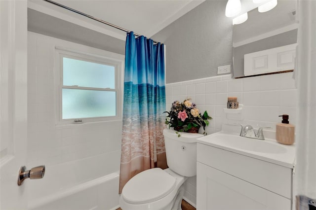 1506 S Elliott St, Sanford, FL 32771 - bathroom featuring vanity, shower / bath combo, and tile walls