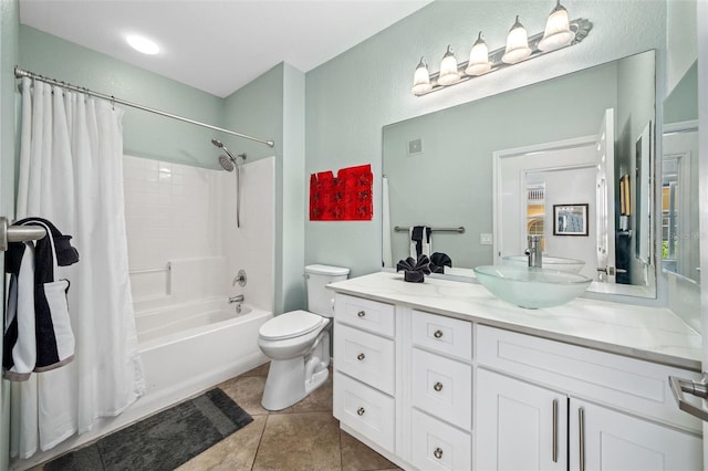 860 N Orange Ave Unit 210, Orlando, FL 32801 - bathroom with vanity, shower / bath combo, and tile patterned flooring