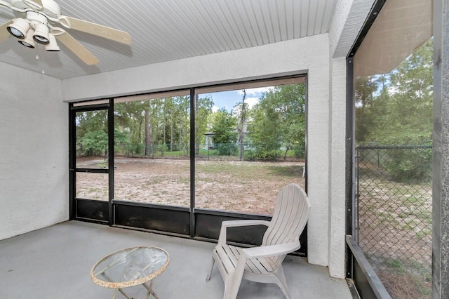 7120 N Glenridge Cir, Citrus Springs, FL 34434 - sunroom / solarium with a ceiling fan