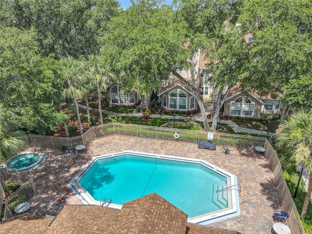 645 Stafford Ter Unit 163, Altamonte Springs, FL 32714 - community pool with a fenced backyard and a patio area