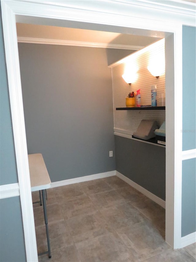 1420 Center St, Ocoee, FL 34761 - unfurnished room with ornamental molding and baseboards
