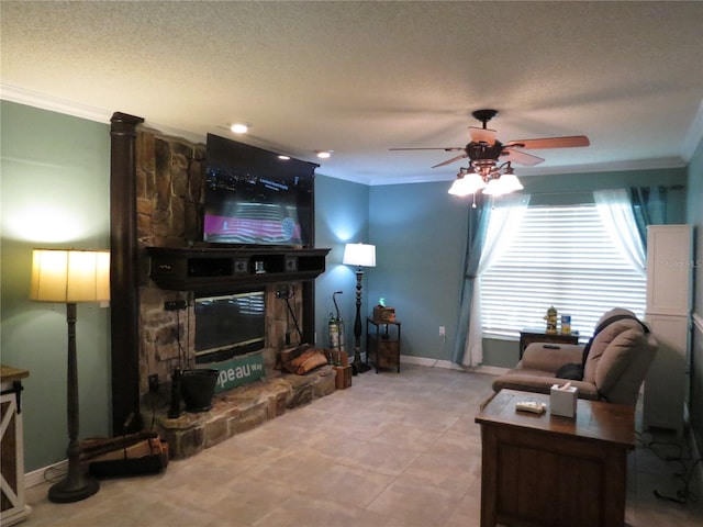 1420 Center St, Ocoee, FL 34761 - living area featuring crown molding, a ceiling fan, and a textured ceiling