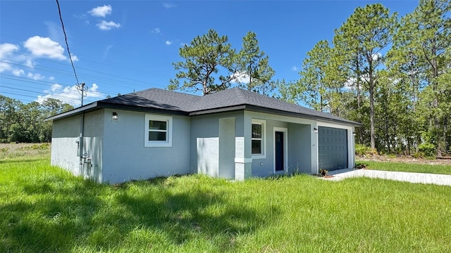 742 W Glenhaven Dr, Citrus Springs, FL 34434 - view of home's exterior featuring stucco siding, a garage, a yard, and roof with shingles
