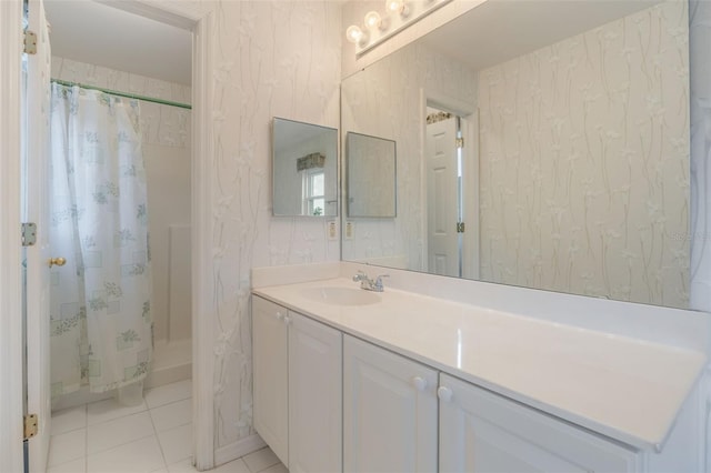 16243 Wilkinson Dr, Clermont, FL 34714 - full bath featuring vanity, curtained shower, and tile patterned floors