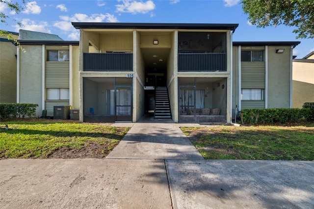 936 Lake Destiny Rd Unit G, Altamonte Springs, FL 32714 - view of property with stairway
