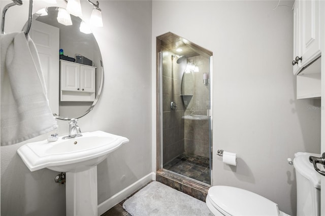 1443 Stone Trl, Enterprise, FL 32725 - full bath with toilet and a stall shower