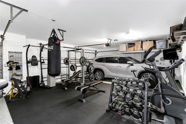 2388 Baronsmede Ct, Winter Garden, FL 34787 - workout area featuring a garage