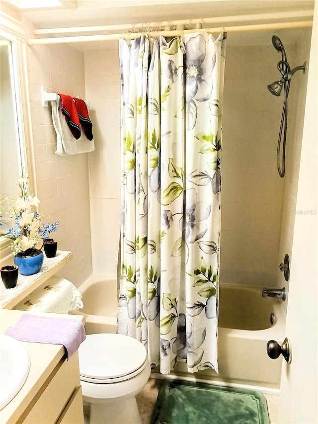 6640 121st Ave Unit 1, Largo, FL 33773 - full bath featuring vanity and shower / bath combo