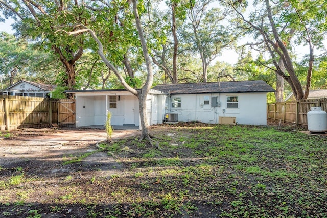 709 1st Ave NE, Largo, FL 33770 - rear view of property
