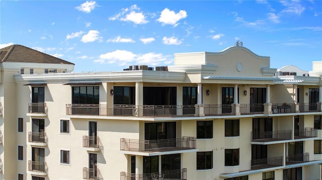 111 E Monument Ave Unit 801, Kissimmee, FL 34741 - view of apartment building / complex