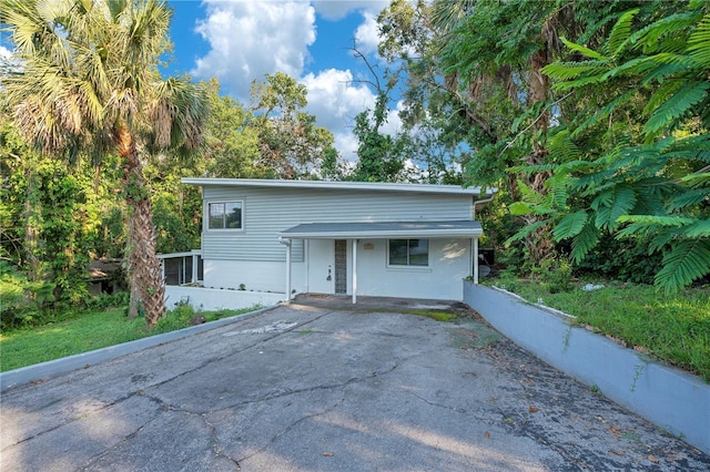 1630 Lakeview Ct, Eustis, FL 32726 - view of front of house with asphalt driveway