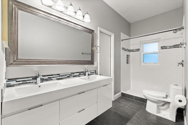 917 Southern Oak Ln, Apopka, FL 32712 - full bath featuring double vanity, a shower stall, and tile patterned flooring