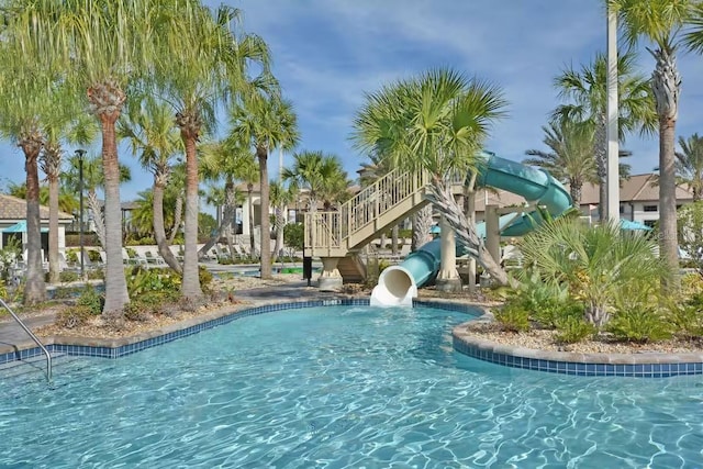 1452 Moon Valley Dr, Davenport, FL 33896 - community pool with a water slide
