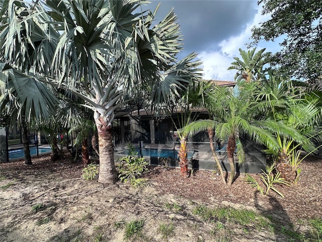 1452 Moon Valley Dr, Davenport, FL 33896 - view of yard with an outdoor pool