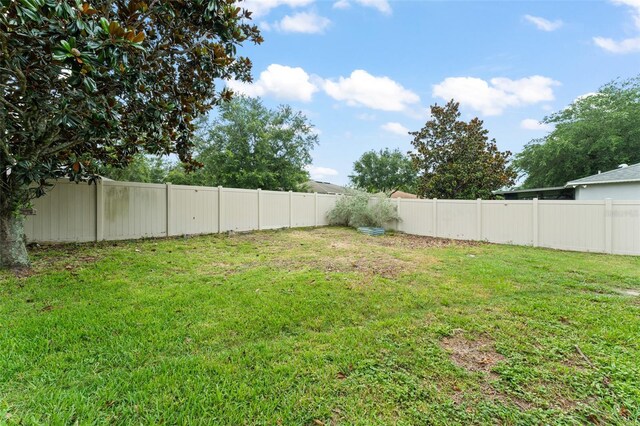 2042 Hayfield Way, Apopka, FL 32712 - view of fenced backyard