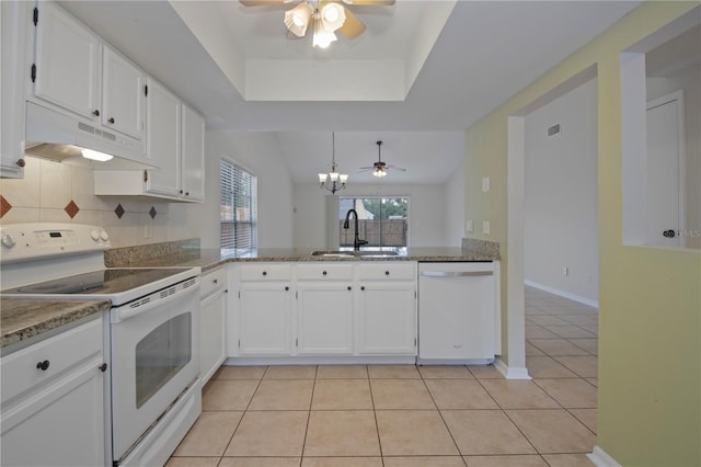 1026 Mccully Ct, Oviedo, FL 32765 - kitchen featuring white appliances, under cabinet range hood, ceiling fan, and white cabinets