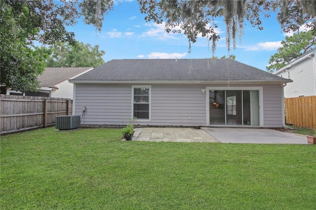 1026 Mccully Ct, Oviedo, FL 32765 - back of house featuring a patio and a fenced backyard