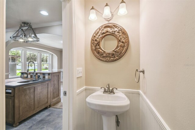 524 S Lakeview Ave, Winter Garden, FL 34787 - bathroom with wainscoting and ornamental molding
