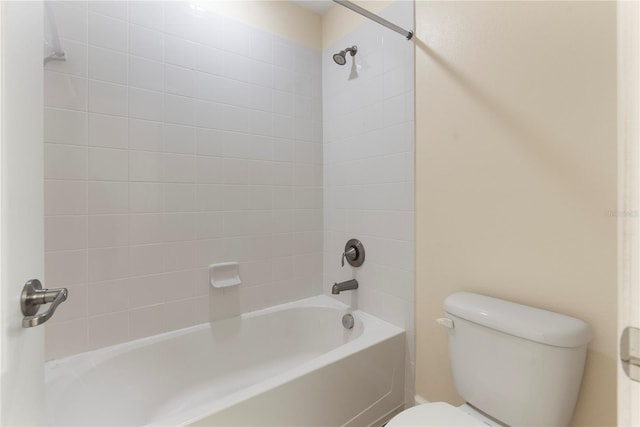 7409 Fairgrove Ave, Windermere, FL 34786 - bathroom featuring toilet and shower / tub combination