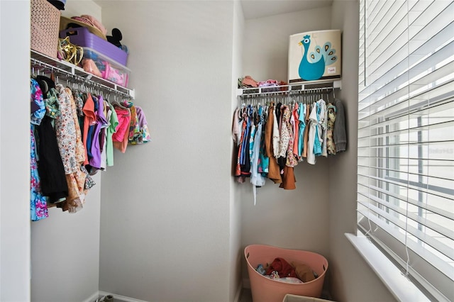 2056 Airedale Way, Lake Alfred, FL 33850 - view of spacious closet