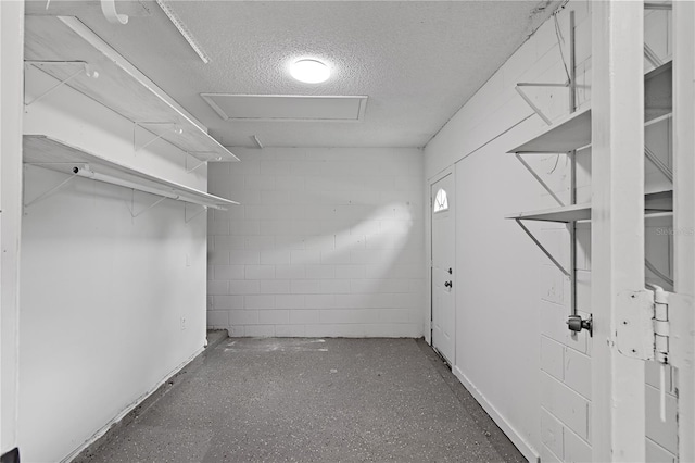 1066 Swanson Dr, Deltona, FL 32738 - view of walk in closet