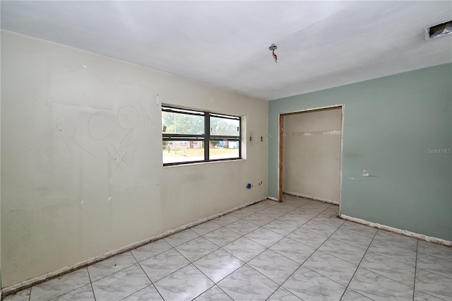 535 Romano Ave, Orlando, FL 32807 - unfurnished room with baseboards