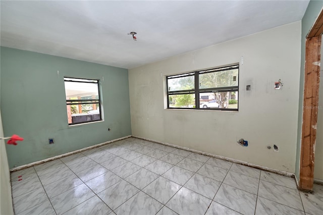 535 Romano Ave, Orlando, FL 32807 - spare room featuring healthy amount of natural light