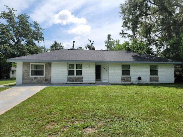 2417 Yale Ave, Sanford, FL 32771 - photo 1
