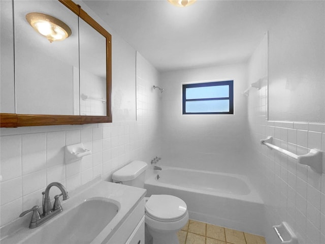 2575 King Ave, Auburndale, FL 33823 - full bathroom with tile walls, shower / bathtub combination, and vanity