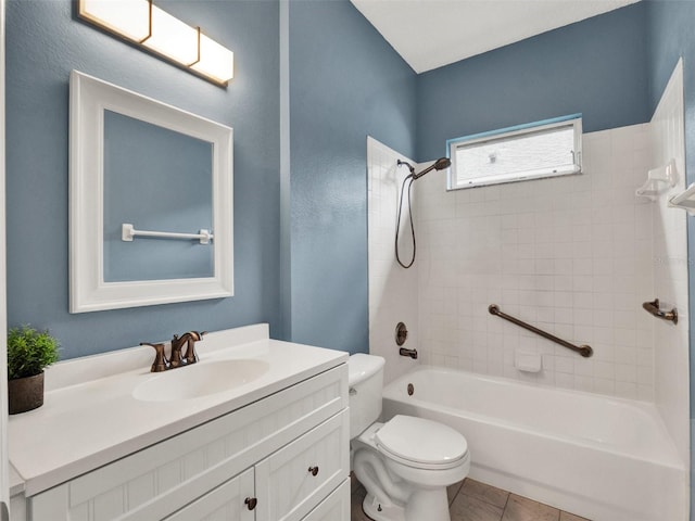 1712 Riveredge Rd, Oviedo, FL 32766 - full bath featuring vanity, bathing tub / shower combination, and tile patterned flooring