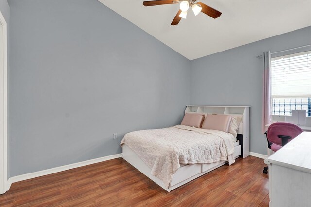 211 Tavestock Loop, Winter Springs, FL 32708 - bedroom with vaulted ceiling, wood finished floors, and ceiling fan