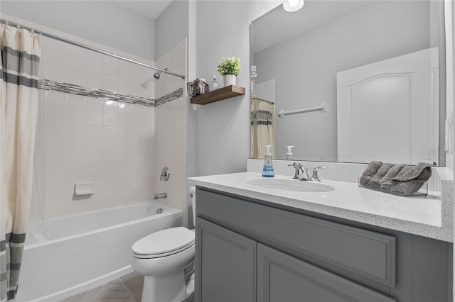 944 Benjamin Trl, Davenport, FL 33837 - bathroom with vanity, shower / bath combo, and tile patterned floors