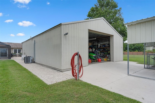 2921 Lake Tohopekaliga Blvd, Kissimmee, FL 34746 - view of outbuilding with driveway