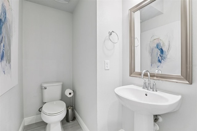 10009 Randal Walk St, Orlando, FL 32832 - bathroom with toilet and a sink