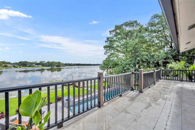 7801 Georgeann St, Winter Park, FL 32792 - balcony featuring a water view and view of pool area