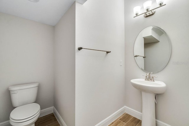 16146 Point Rock Dr, Winter Garden, FL 34787 - half bath with wood finished floors