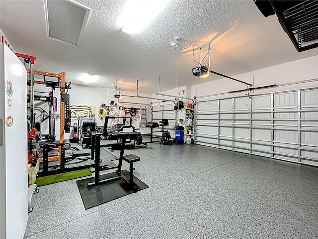 31980 Geoff Way, Sorrento, FL 32776 - garage with a garage door opener