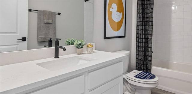 4409 Lions Gate Ave, Clermont, FL 34711 - bathroom with vanity and shower / tub combo with curtain