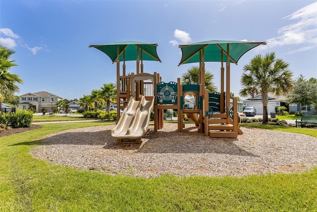 1025 Augustus Dr, Davenport, FL 33896 - photo 27