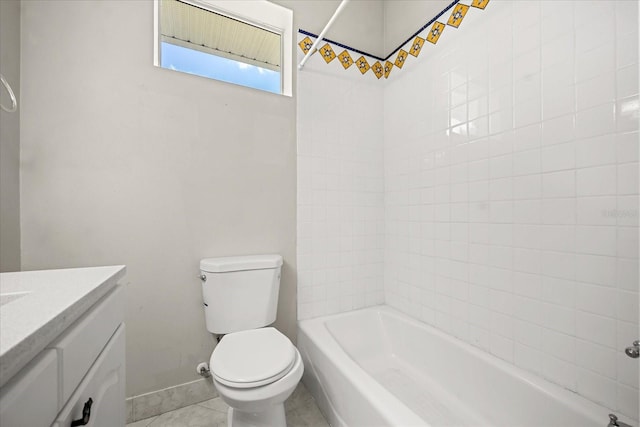 13848 Vista Del Lago Blvd, Clermont, FL 34711 - bathroom featuring vanity, tub / shower combination, and tile patterned floors