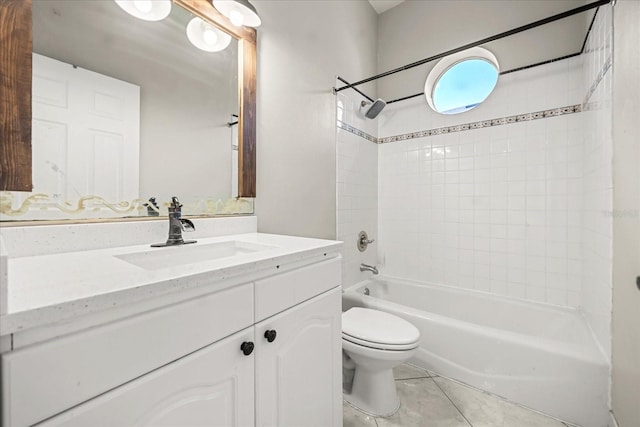 13848 Vista Del Lago Blvd, Clermont, FL 34711 - bathroom with vanity and shower / bath combination