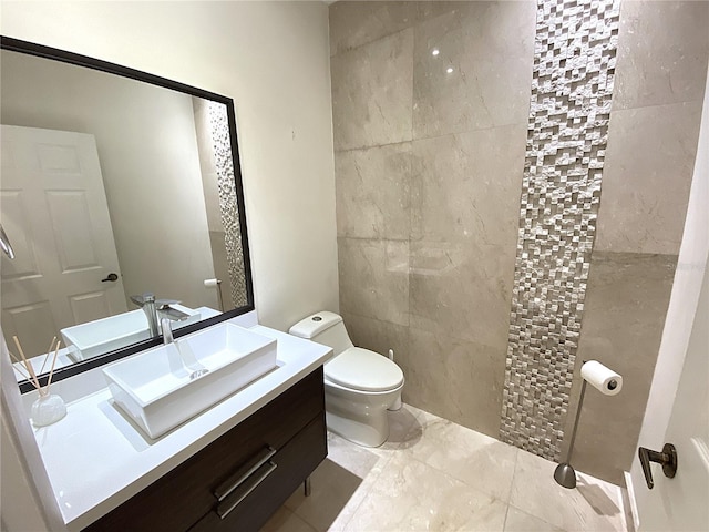 4375 Foxtail Ln, Weston, FL 33331 - full bath with tile walls, vanity, and tiled shower