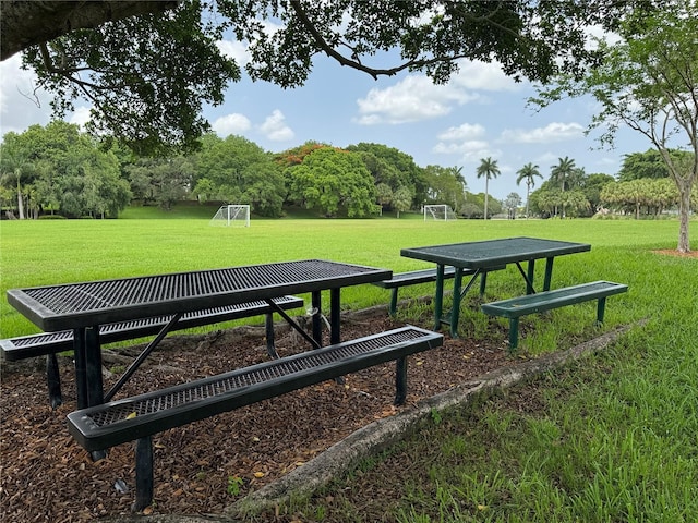4375 Foxtail Ln, Weston, FL 33331 - surrounding community with an area for sports