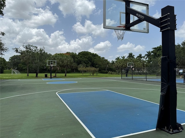 4375 Foxtail Ln, Weston, FL 33331 - view of basketball court featuring community basketball court and view of scattered trees