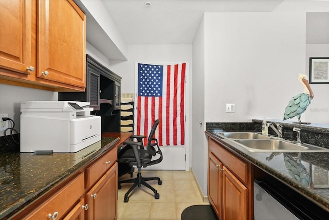 8101 Resort Village Dr Unit 31503, Orlando, FL 32821 - office with a sink and light tile patterned floors