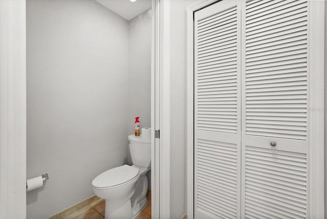 8101 Resort Village Dr Unit 31503, Orlando, FL 32821 - bathroom featuring a closet and toilet